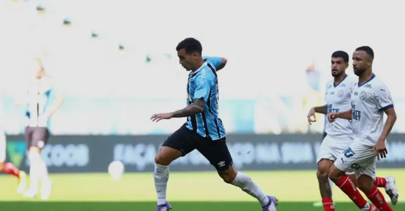 Cristaldo no Grêmio: Futuro Incerto, Decisão Crucial no Mercado da Bola