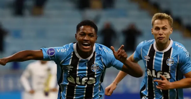 Grêmio: Análise Crítica do Desempenho e Desafios na Sul-Americana