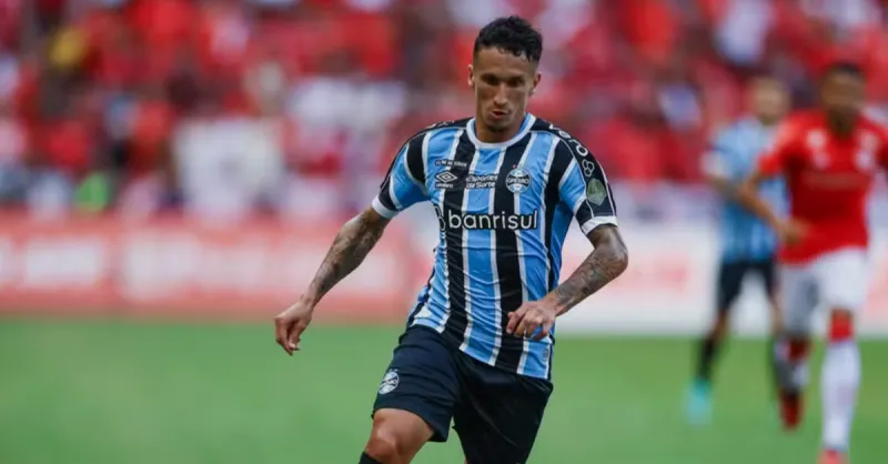 Desfalque Dodi: Impacto no Meio-Campo do Grêmio Contra o Cruzeiro