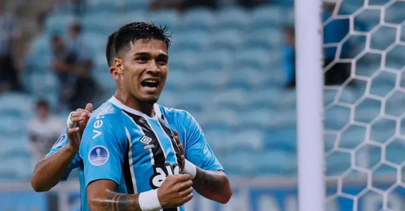 Grêmio e Arezo: Reunião Decisiva para o Futuro do Atacante Uruguaio no Imortal