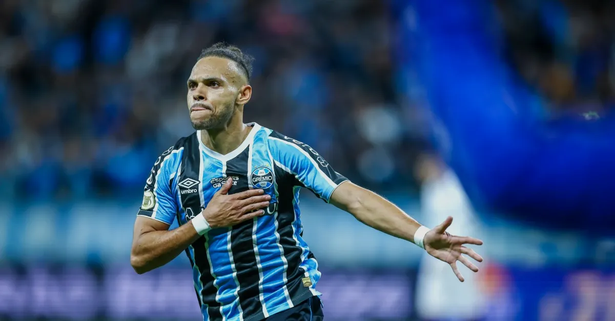 Grêmio: Braithwaite Rejeita Europa e Reafirma Compromisso com o Tricolor até 2027