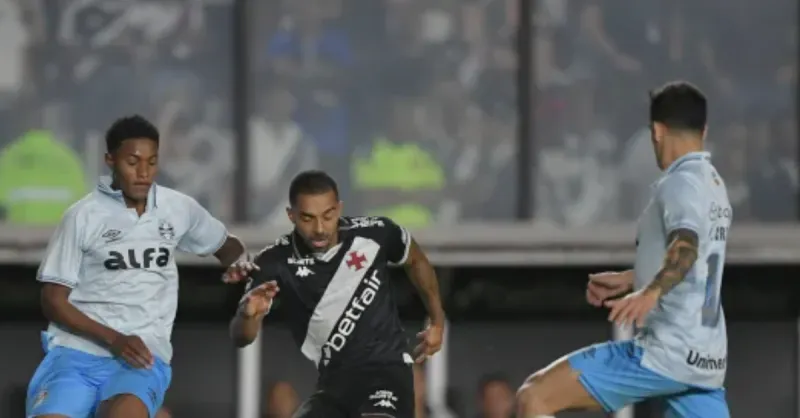 Grêmio: Tática de Três Volantes em Xeque Após Jogo com Vasco