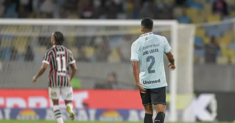 Grêmio: Lesão de João Lucas Expõe Vazio na Lateral Direita e Preocupa