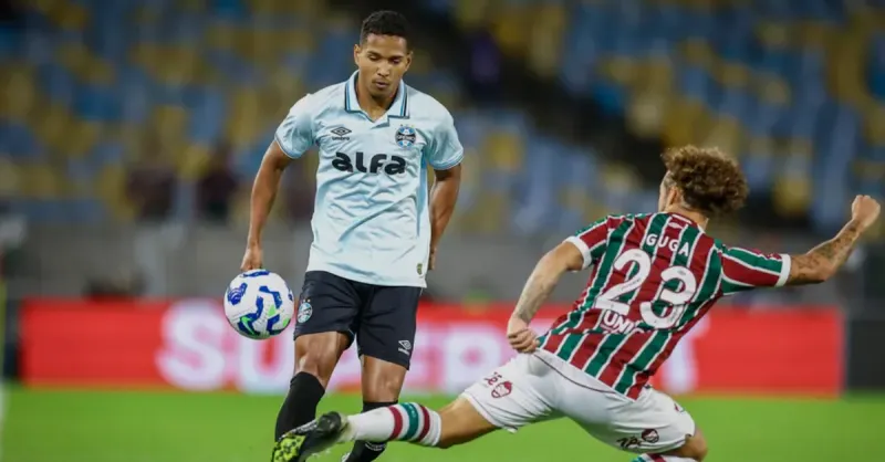 Grêmio: Lateral Direita em Alerta Após Lesão de João Lucas e Desfalques