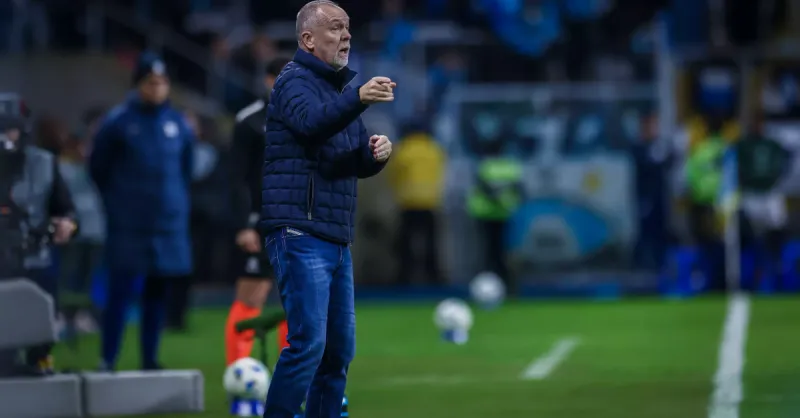 Grêmio: Bastidores Revelam Diálogo Decisivo entre Mano e Elenco Pós-Derrota