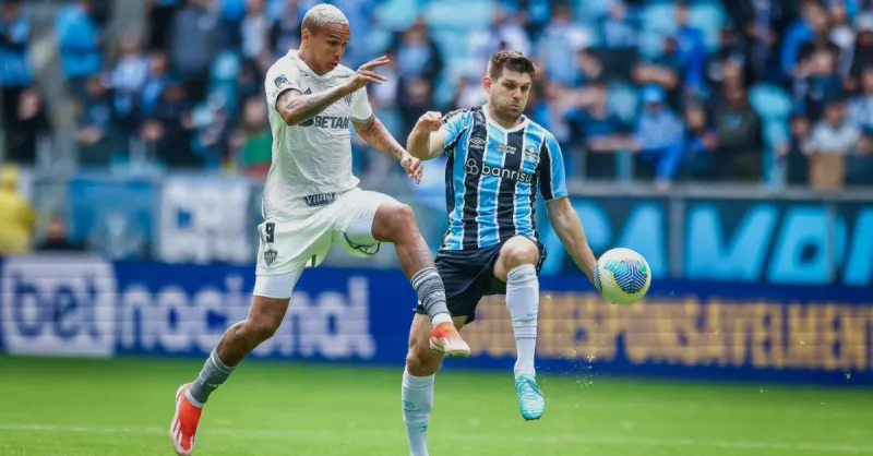 Grêmio x Atlético-MG: Mano Menezes Avalia Retorno de Ex-Galo ao Time Titular