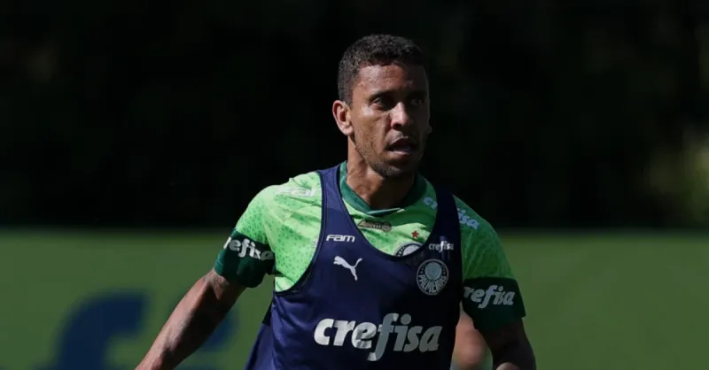 Grêmio Garante Marcos Rocha: Lateral Multicampeão Chega para 2026