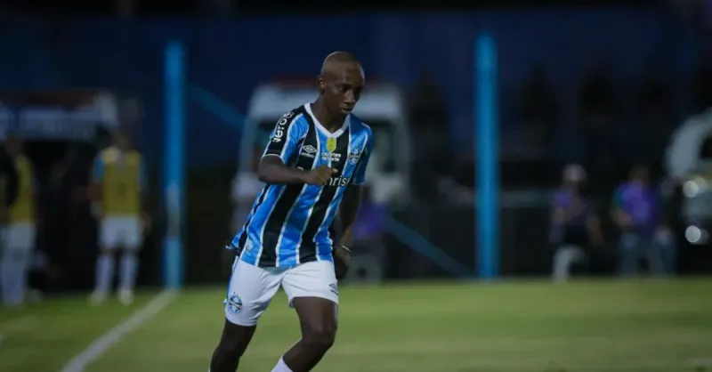Grêmio Prepara Venda de Gabriel Mec ao Shakhtar: Detalhes Exclusivos da Transação