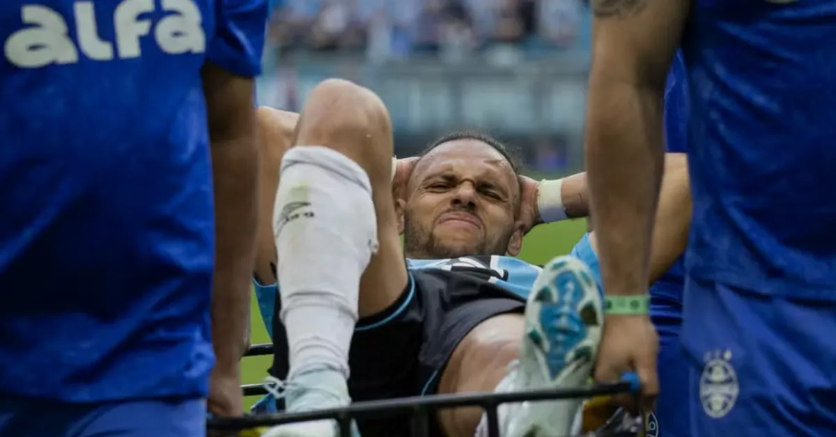 Grêmio: Quem Assume o Ataque no GreNal Após Lesão de Braithwaite? Análise e Cenários