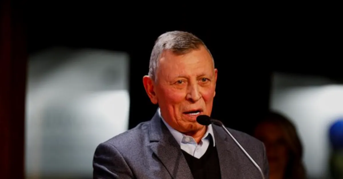 Grêmio: Celso Rigo Declina Candidatura e Aprofunda Impasse Político