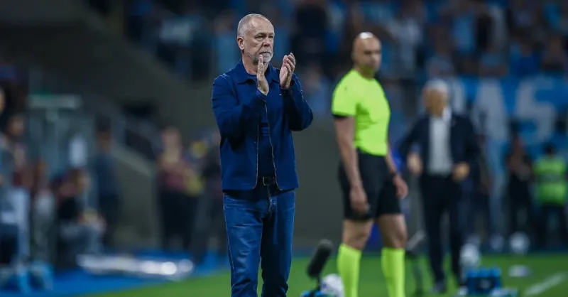 Grêmio: Mano Menezes Atualiza Lesões e Previsão de Retornos para Próximo Jogo