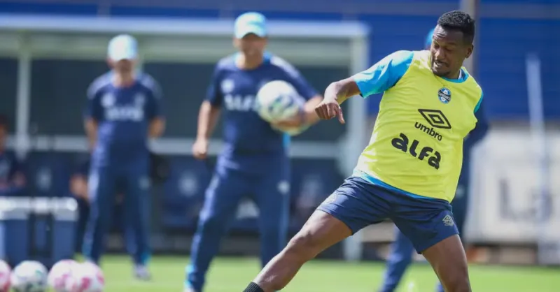 Grêmio Oficializa Renovação de Edenilson Até 2026: Entenda os Bastidores da Decisão