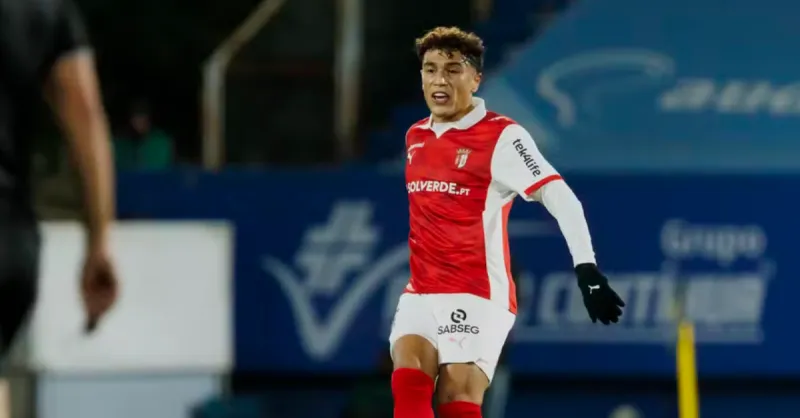 Grêmio quer Vitor Carvalho: veja valores e rivais na disputa pelo volante