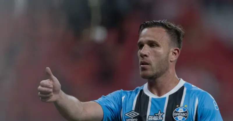 Arthur revela desejo do Grêmio por sua permanência; Juventus define futuro