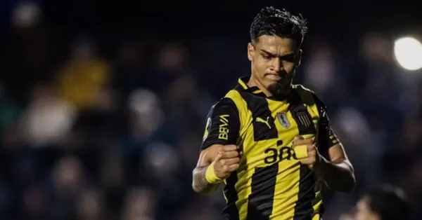 Grêmio encaminha empréstimo de Arezo ao Peñarol até 2026 com opção de compra