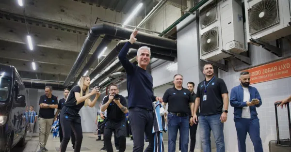 Grêmio: Luís Castro pede desculpas após declaração polêmica em coletiva de imprensa