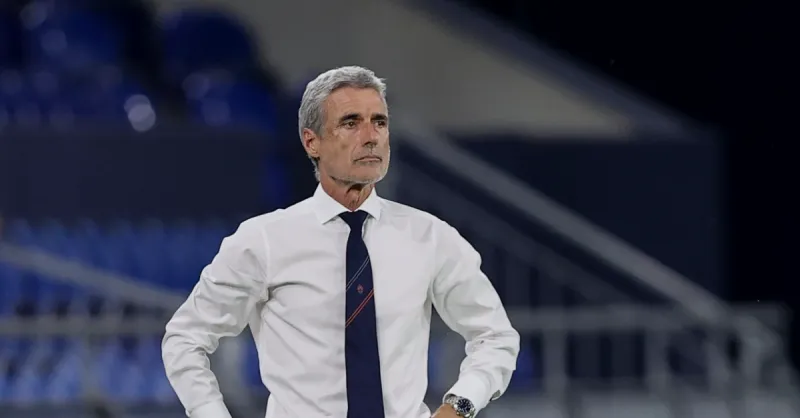 Luís Castro define meio-campo e prioridade do Grêmio: o que o técnico revelou